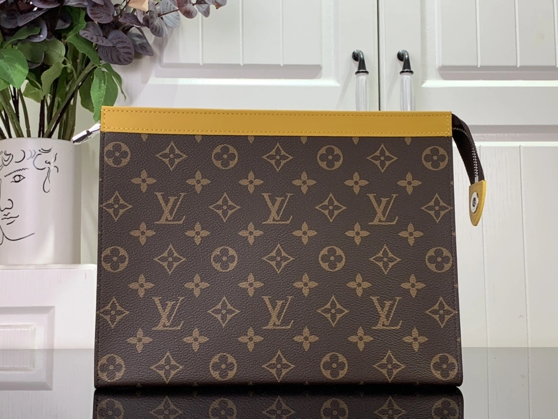 MOMO-- M82860 Pochette Voyage cowhide Monogram item:C-B063L0858R