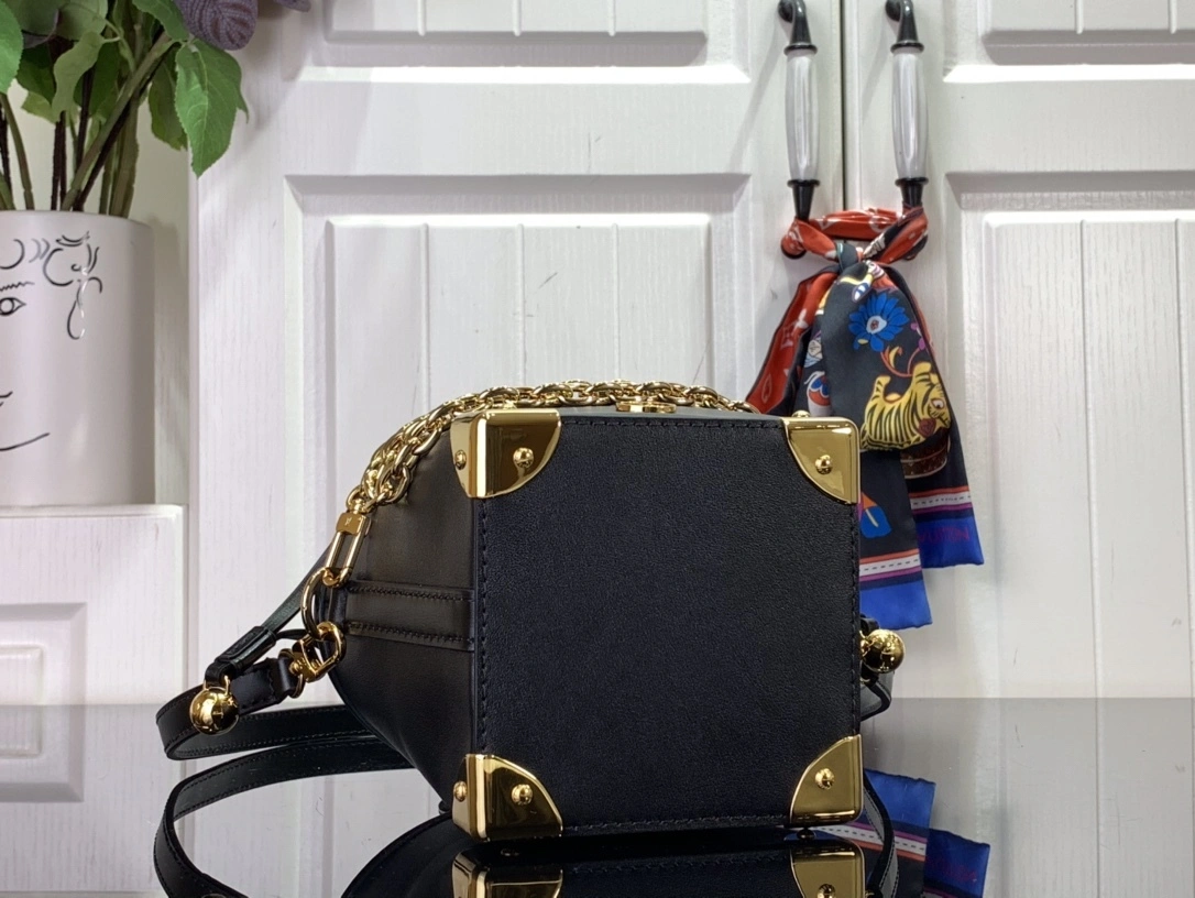 MOMO-- M82886 Zjs jh Online Only Monogram Reverse item:C-B063K2208R
