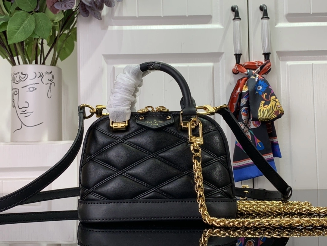 MOMO-- M83048 sheepskin item:D-B174D1532