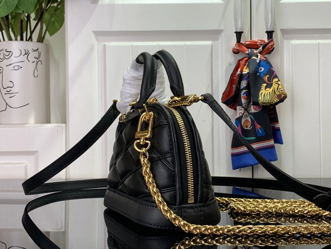 MOMO-- M83048 sheepskin item:D-B174D1532