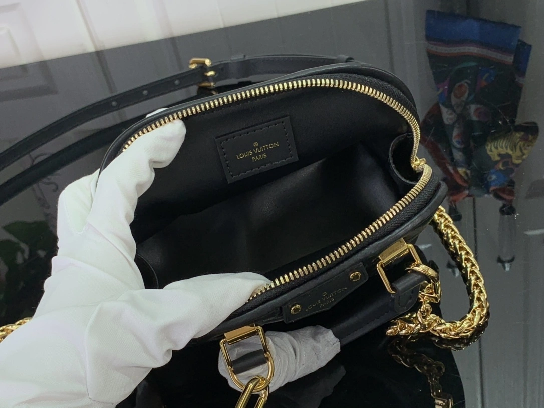 MOMO-- M83048 sheepskin item:D-B174D1532