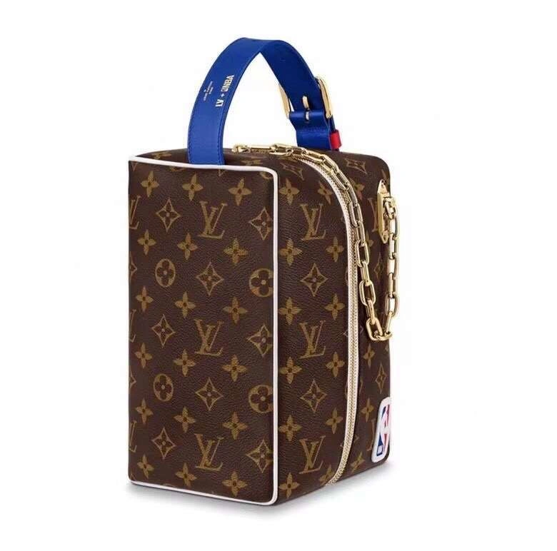 *MOMO-- M85149 item:174B46D0679