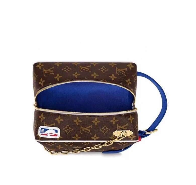 *MOMO-- M85149 item:174B46D0679