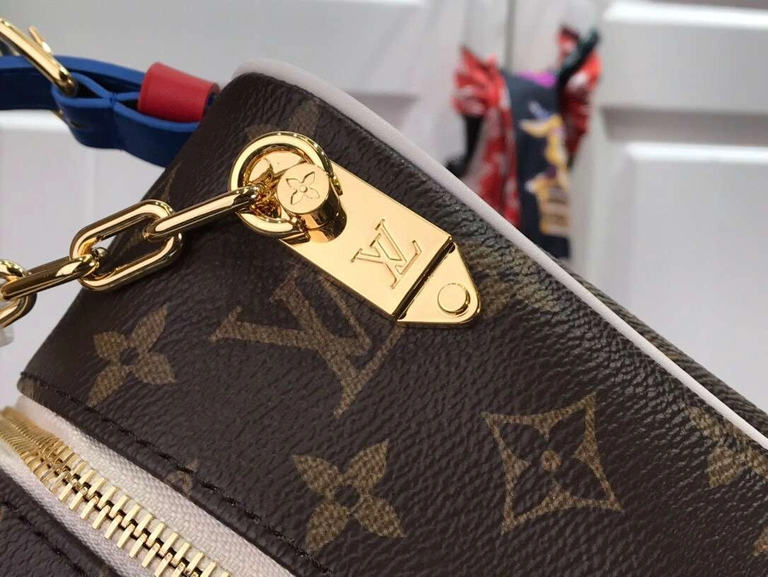 *MOMO-- M85149 item:174B46D0679
