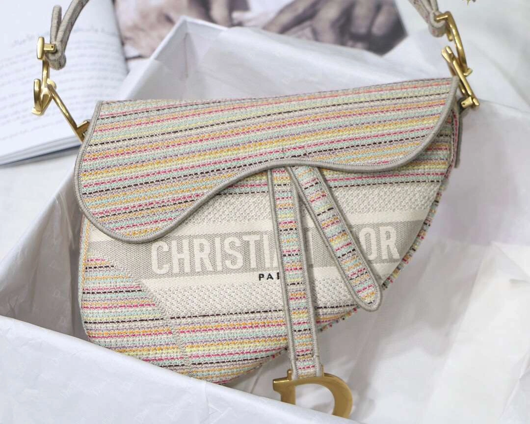MOMO---M9001embroidery saddle Oblique item :063B00E2044