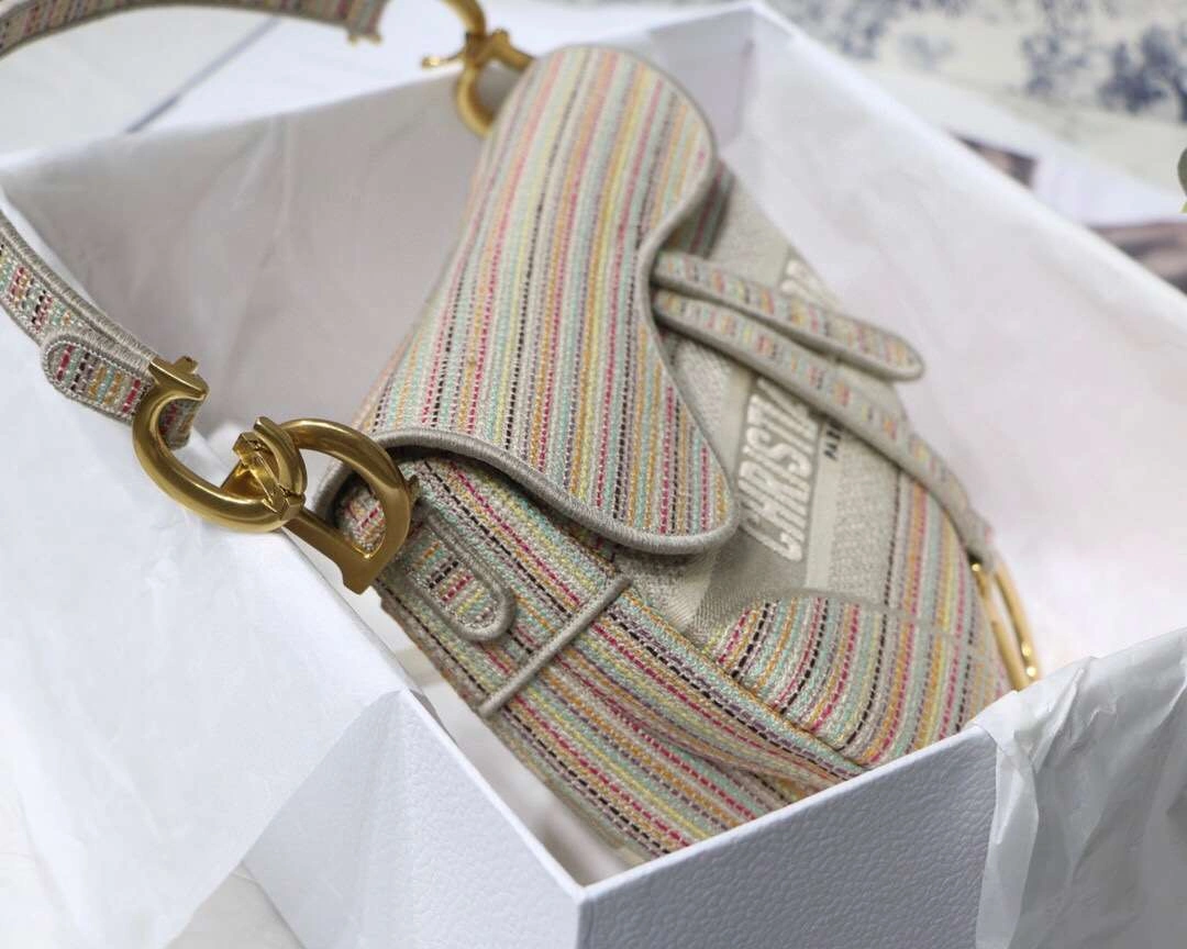 MOMO---M9001embroidery saddle Oblique item :063B00E2044