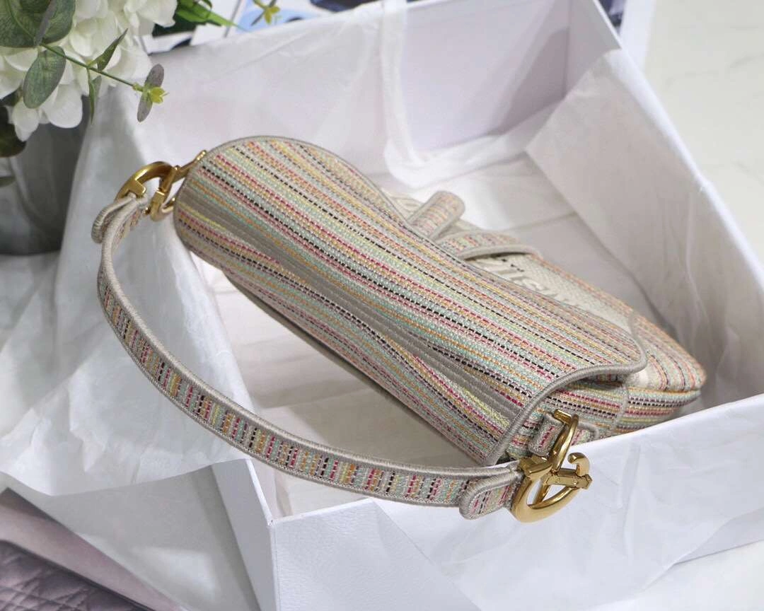MOMO---M9001embroidery saddle Oblique item :063B00E2044