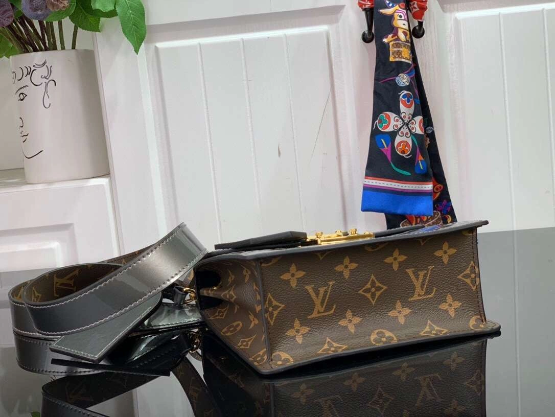 MOMO-- M90376 cowhide item :174B58E0715