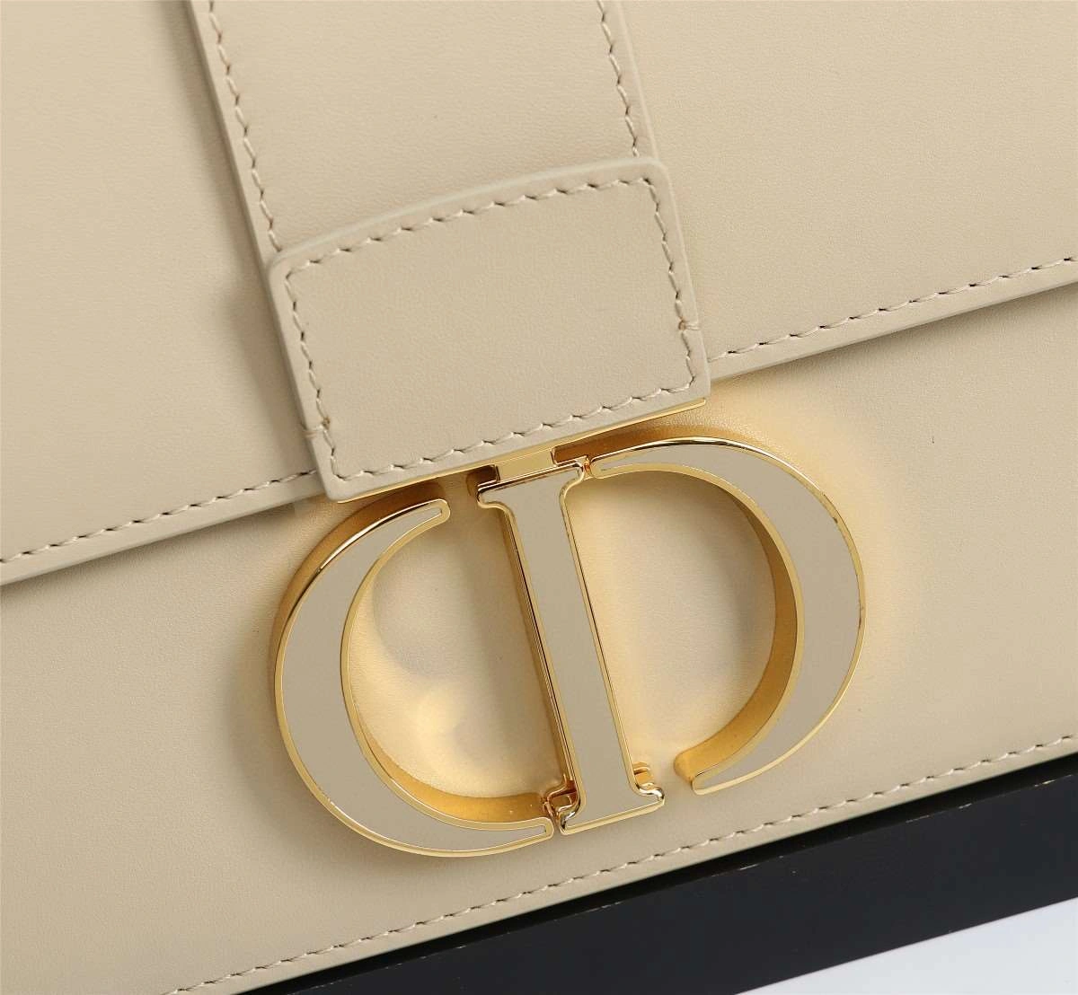 *MOMO---M9203UMOA-M925 cowhide item : A-B00H2414A