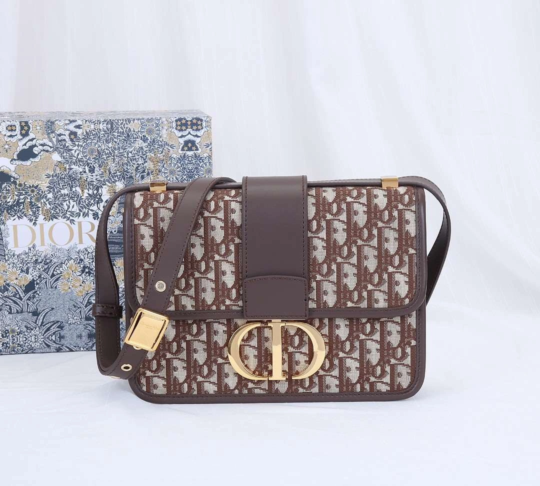 *MOMO---M9203UTZQ-M747 item : A-B00H0628L