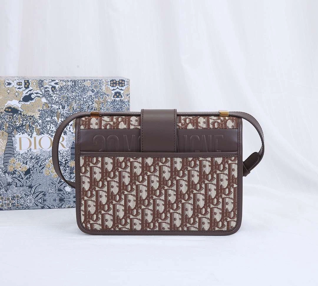 *MOMO---M9203UTZQ-M747 item : A-B00H0628L
