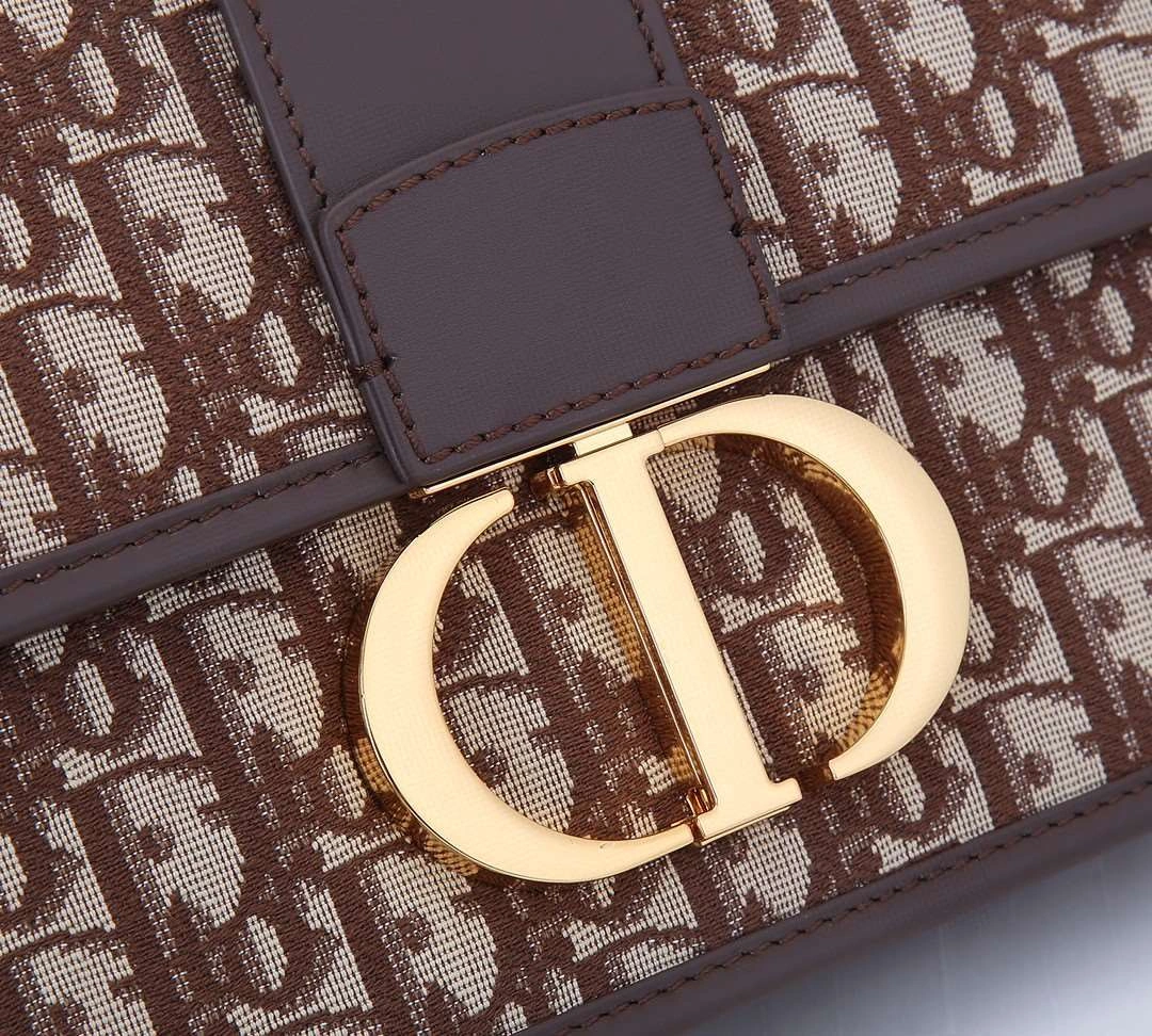 *MOMO---M9203UTZQ-M747 item : A-B00H0628L