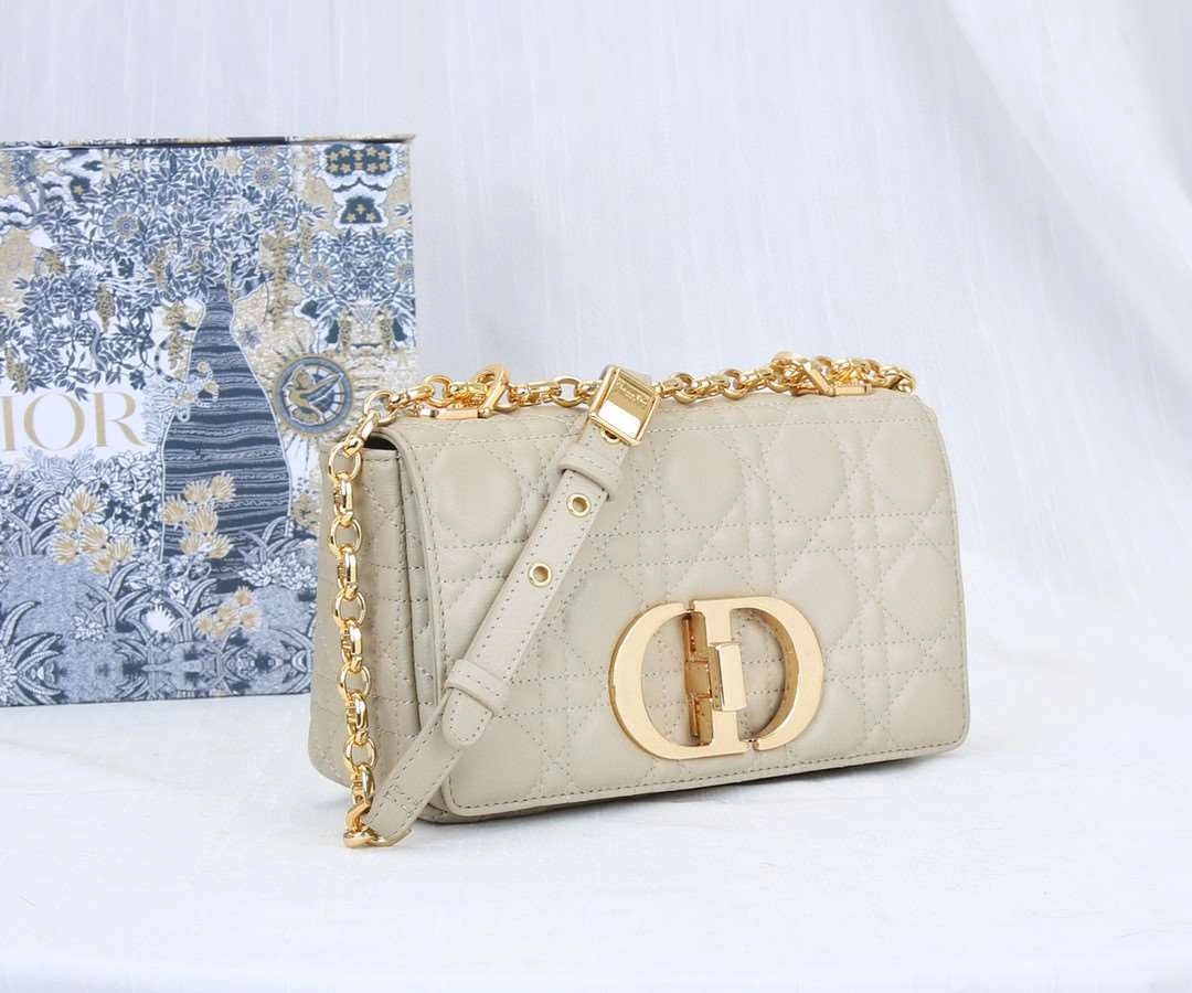 *MOMO---M9241UWHC_M35U M9241UWHC-M35U cowhide item : A-B00H0644L