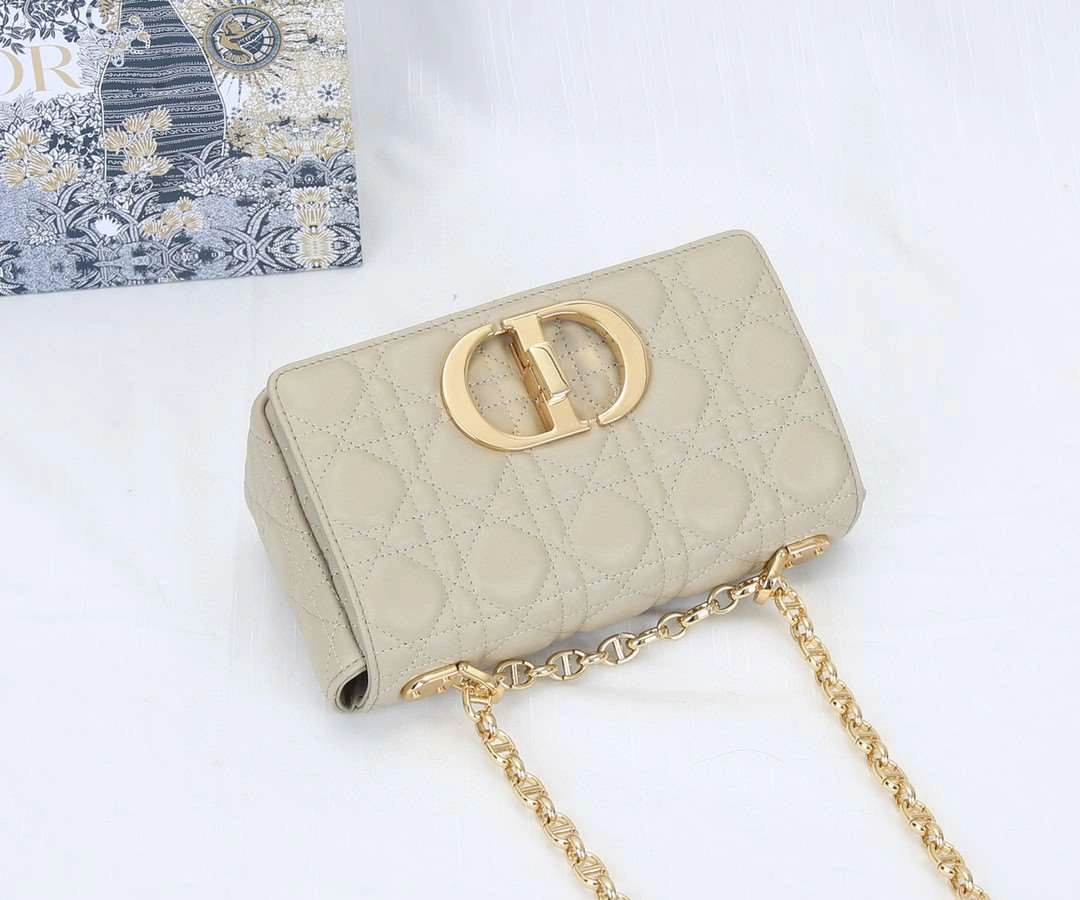 *MOMO---M9241UWHC_M35U M9241UWHC-M35U cowhide item : A-B00H0644L
