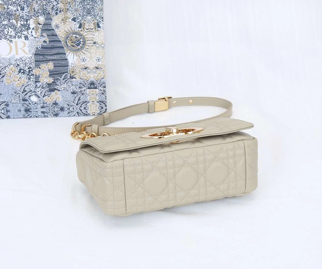 *MOMO---M9241UWHC_M35U M9241UWHC-M35U cowhide item : A-B00H0644L