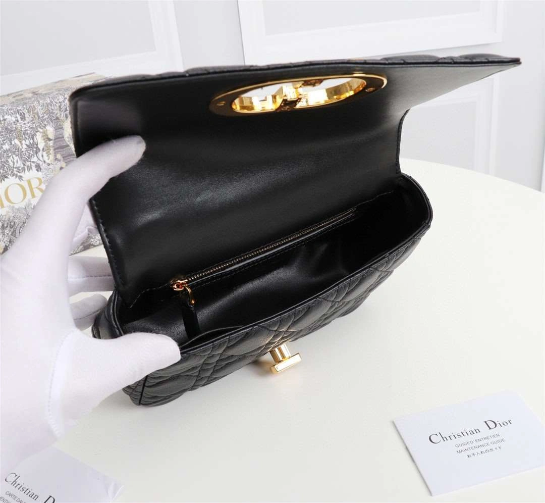 *MOMO---M9241UWHC_M900 M9241UWHC-M900 cowhide item : A-B00H0640L