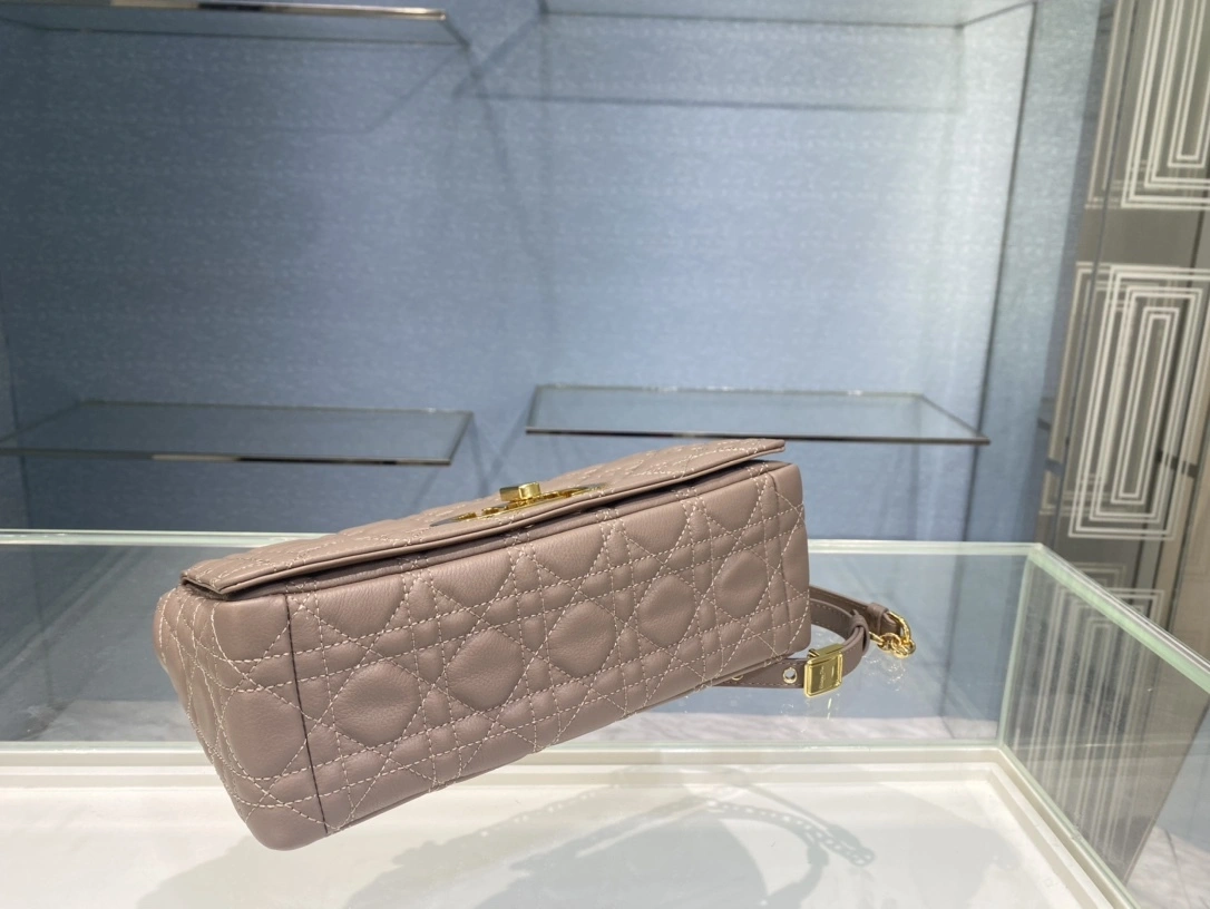 MOMO-- M9242UWHC-M45M item：C-B063H1736R
