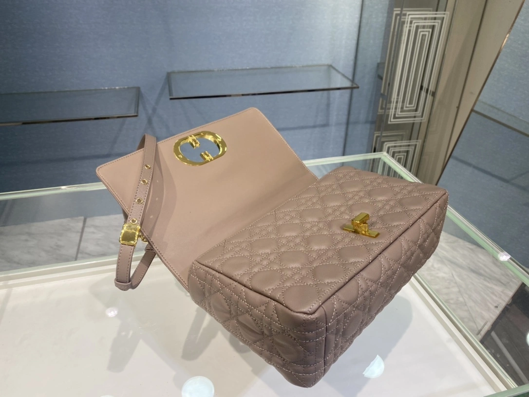 MOMO-- M9243UWHC-M45M high quality version item：C-B063H1737R