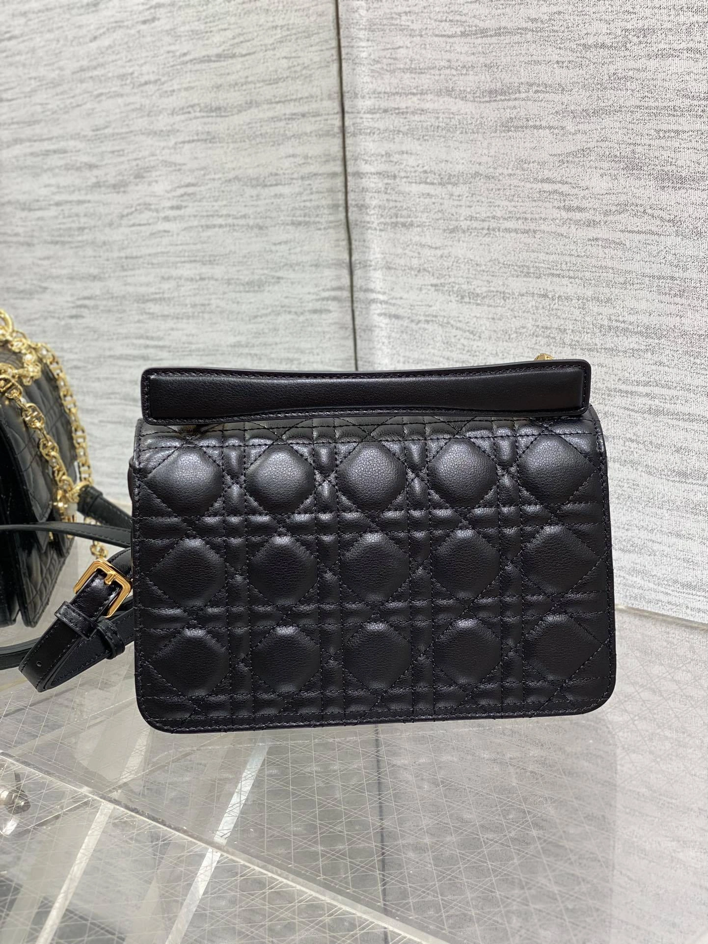 MOMO---M9271UBHI_M900 M9271UBHI-M900 Jolie cowhide item:D-B109D0635