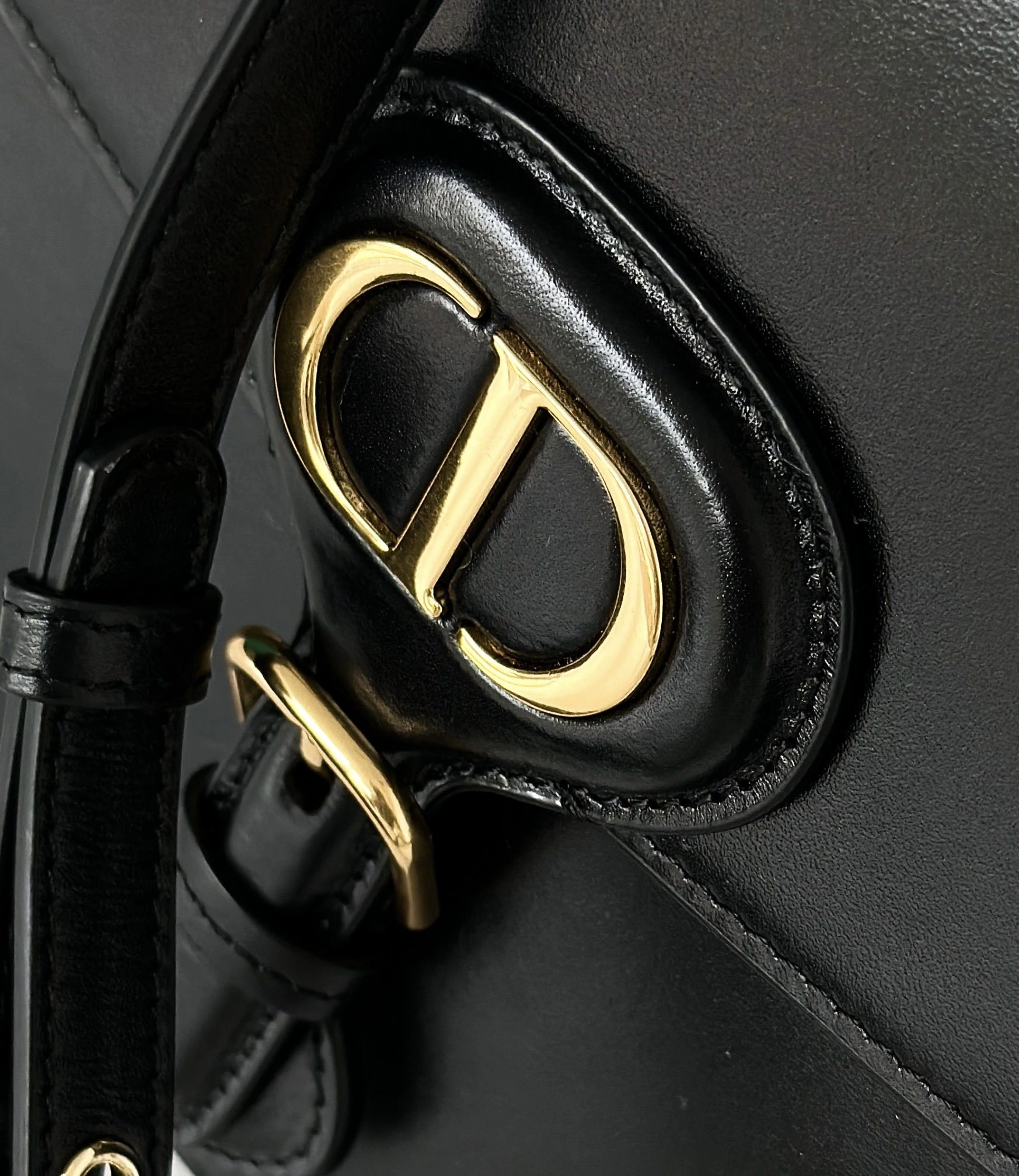 MOMO-- M9333UMOF-M900 high quality version item：C-B007F1843R