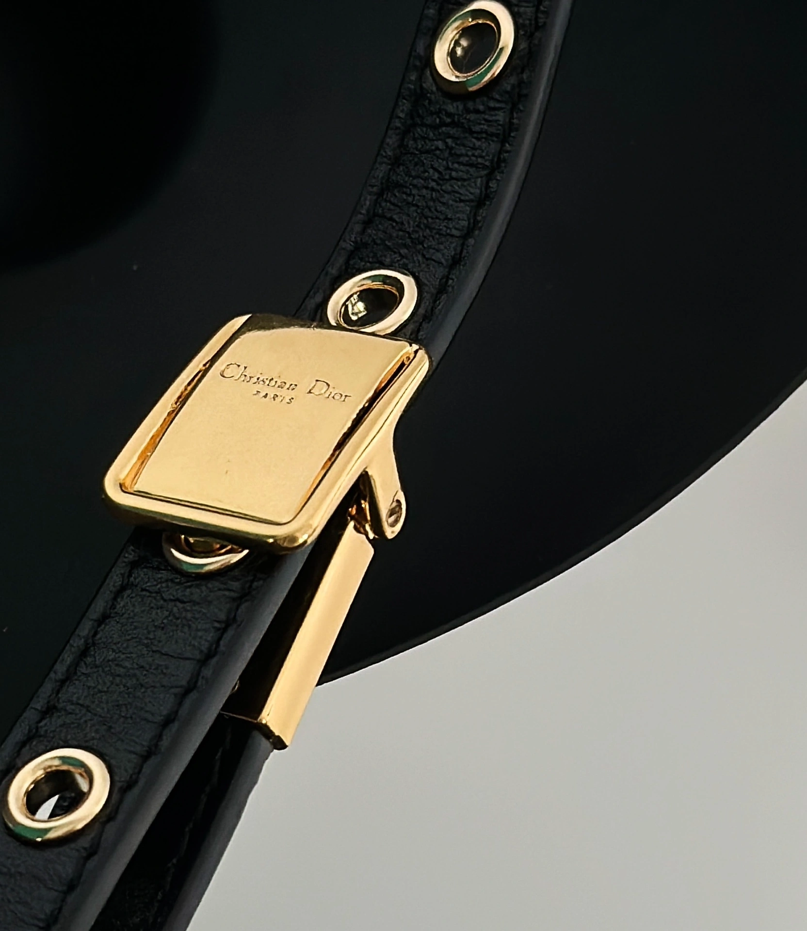 MOMO-- M9333UMOF-M900 high quality version item：C-B007F1843R
