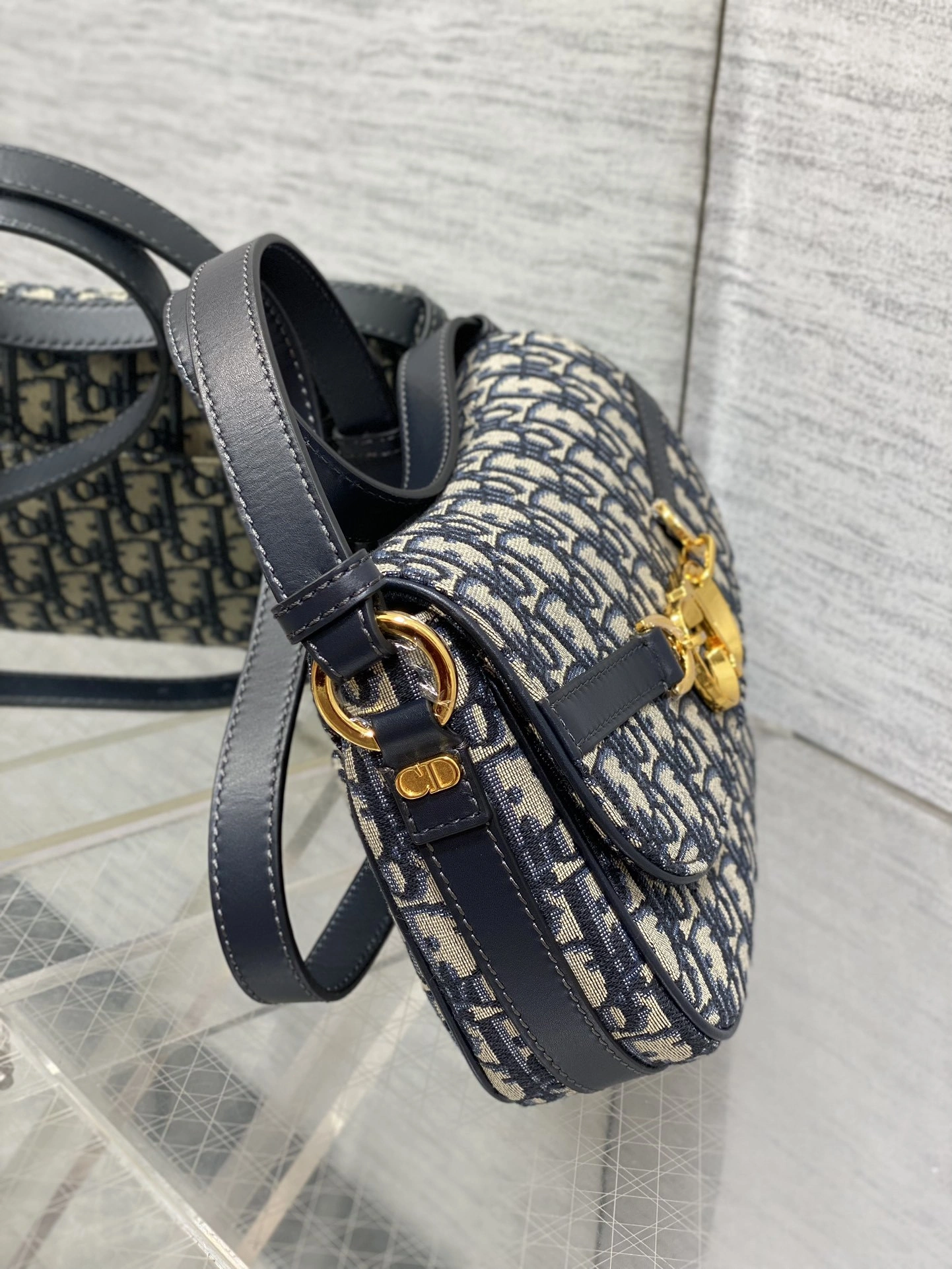 MOMO---M9380UTZQ_M928 M9380UTZQ-M928 Besace item:D-B063D0688