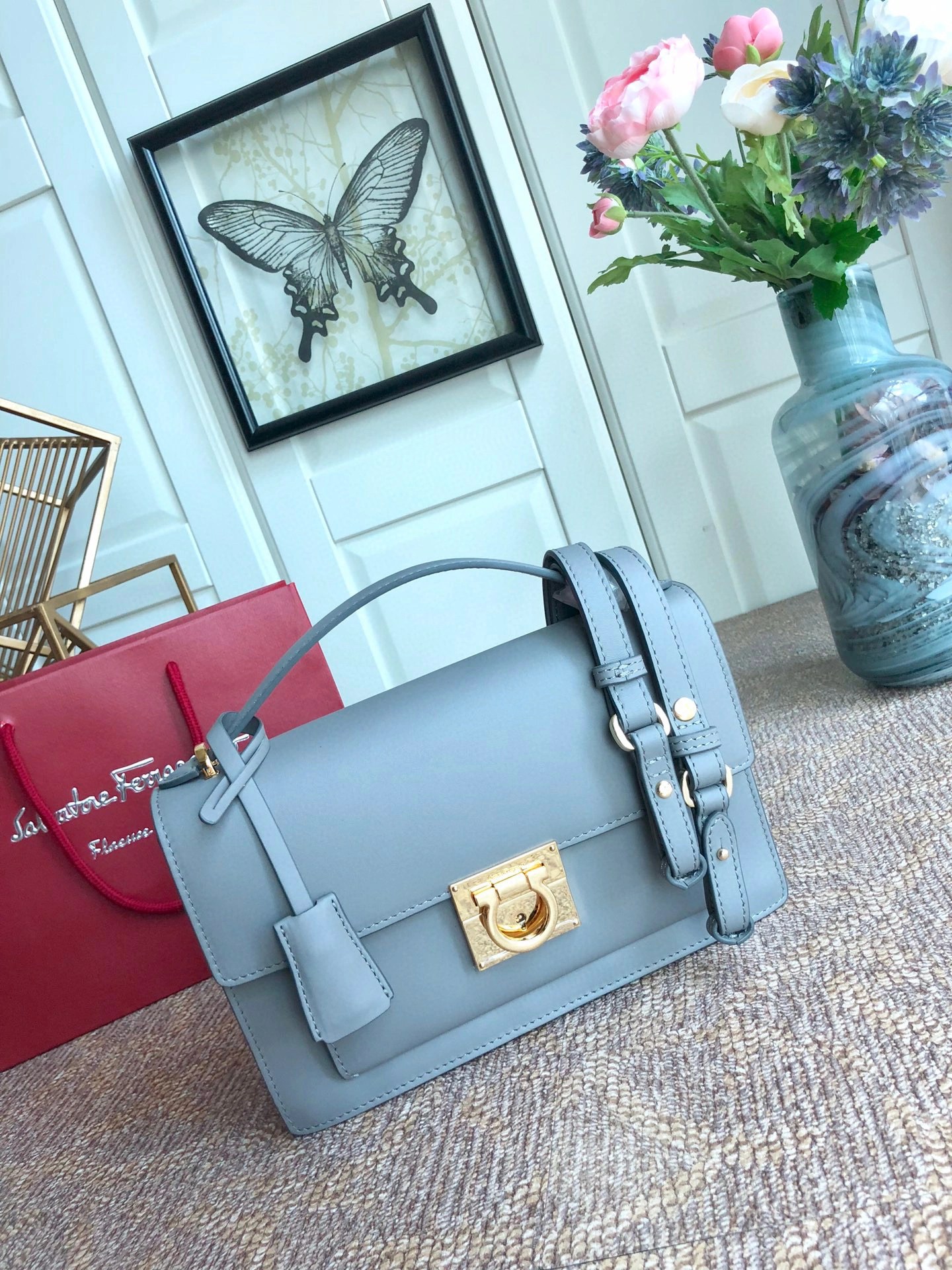 MOMO---Medium Cowhide Gancio high quality version item : 202B13K2540-3