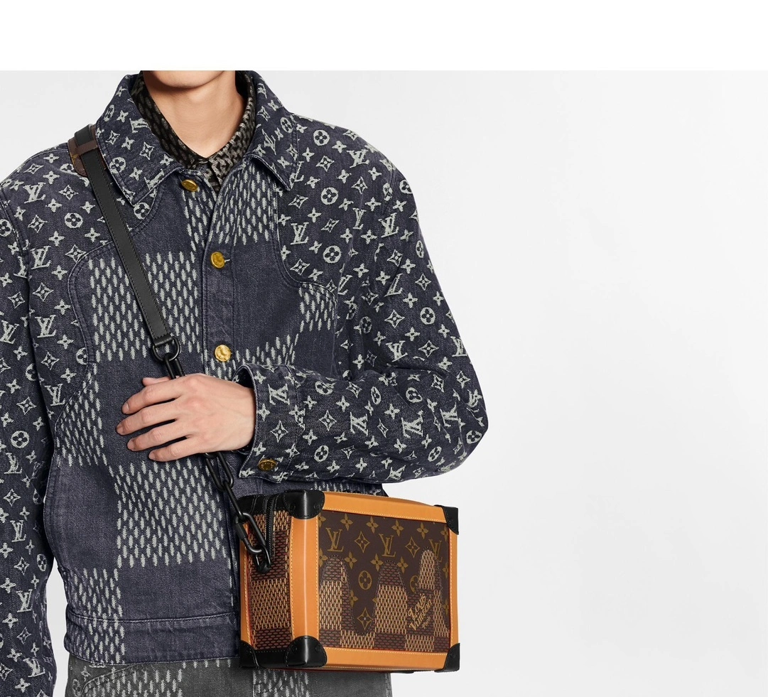 MOMO-- N40381 item：C-B808E3102R