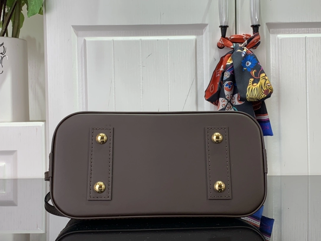 MOMO-- N40447 item：C-B063F0928R