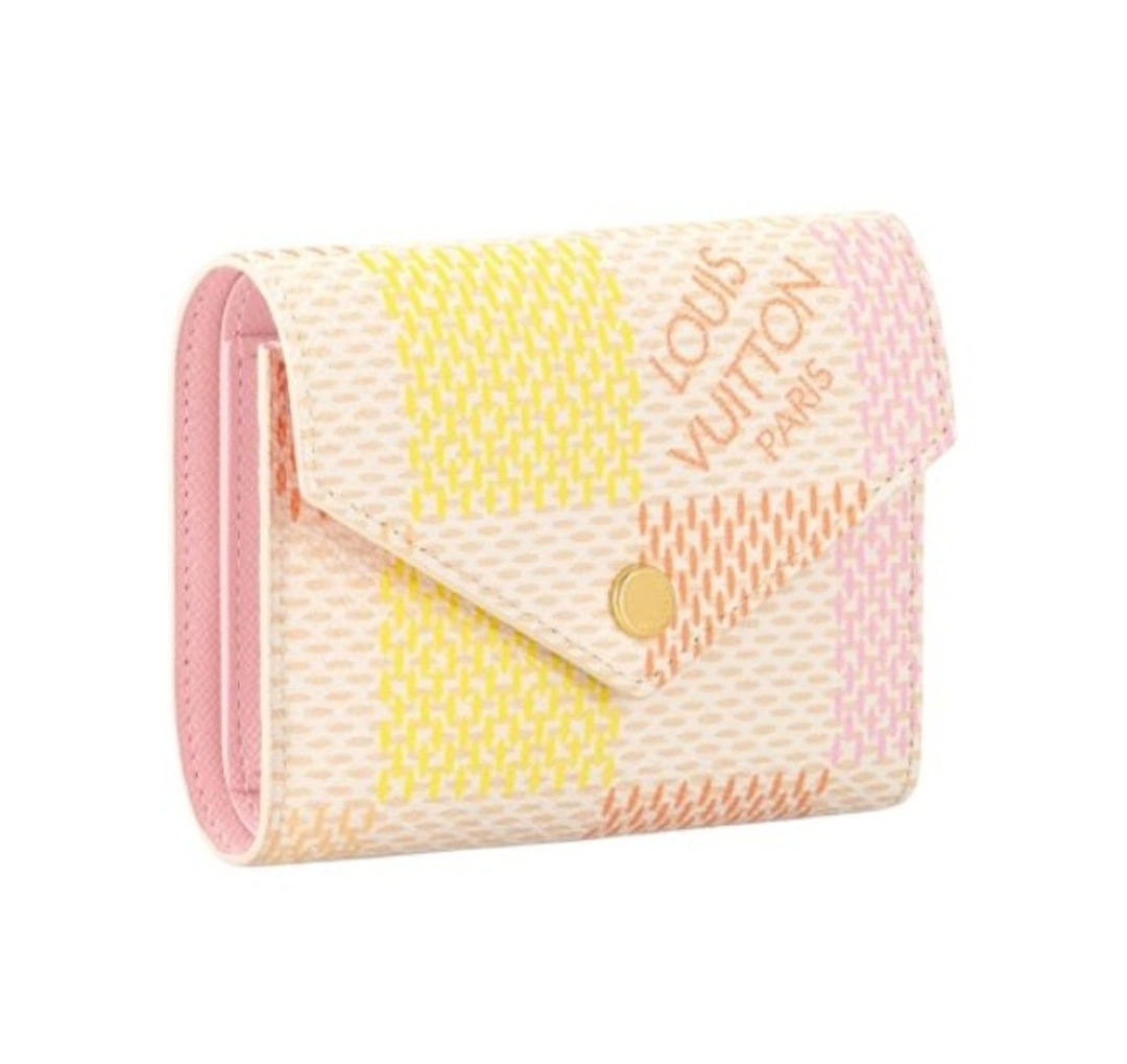 MOMO-- N40638 item:D-B174D1541