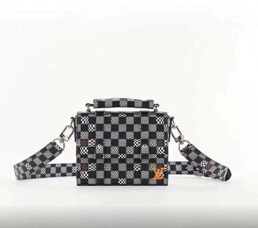 *MOMO-- N50032 item:174B50D0640