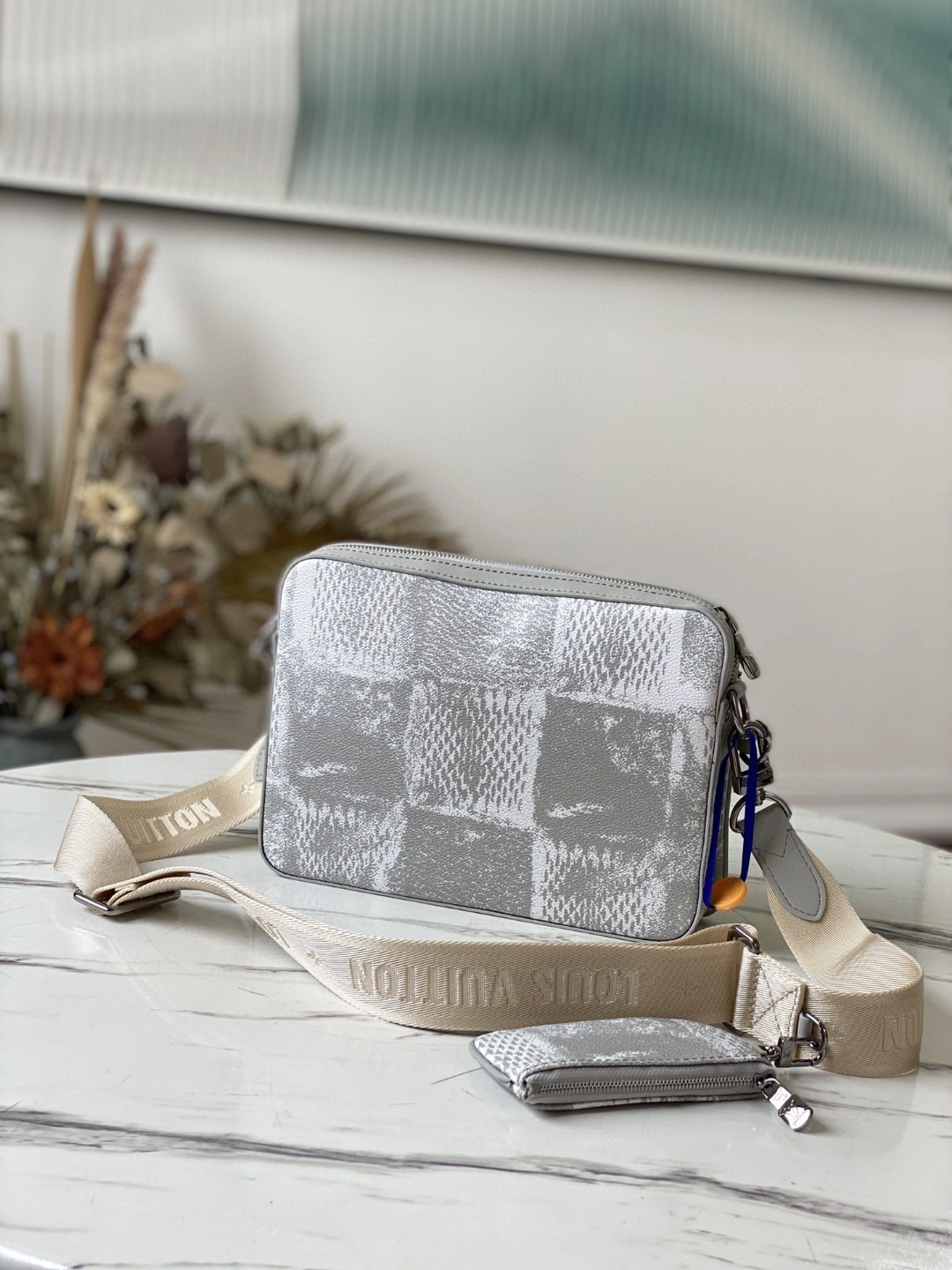 MOMO - N50068 item : A-B00L2518