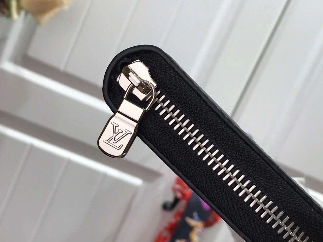 MOMO---N60442 item :174B25E1519
