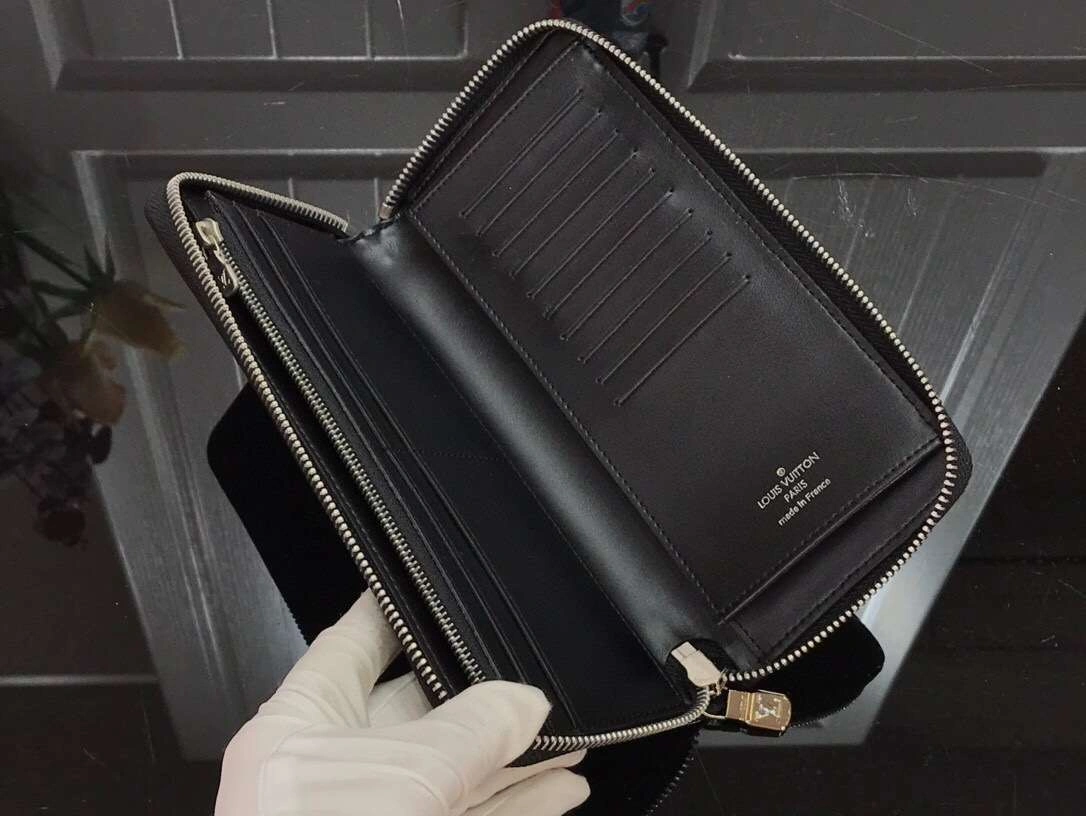 MOMO---N60442 item :174B25E1519