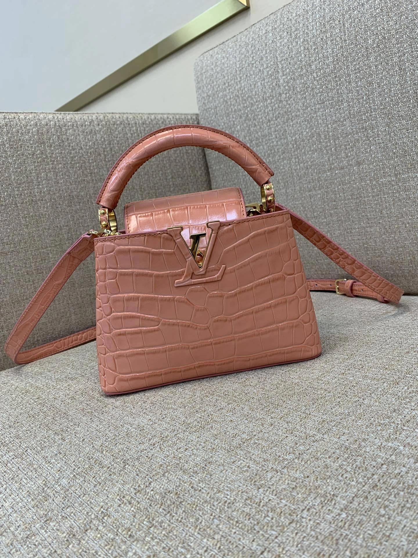 MOMO-- N92679 Calfskin item:D-B063B1730R