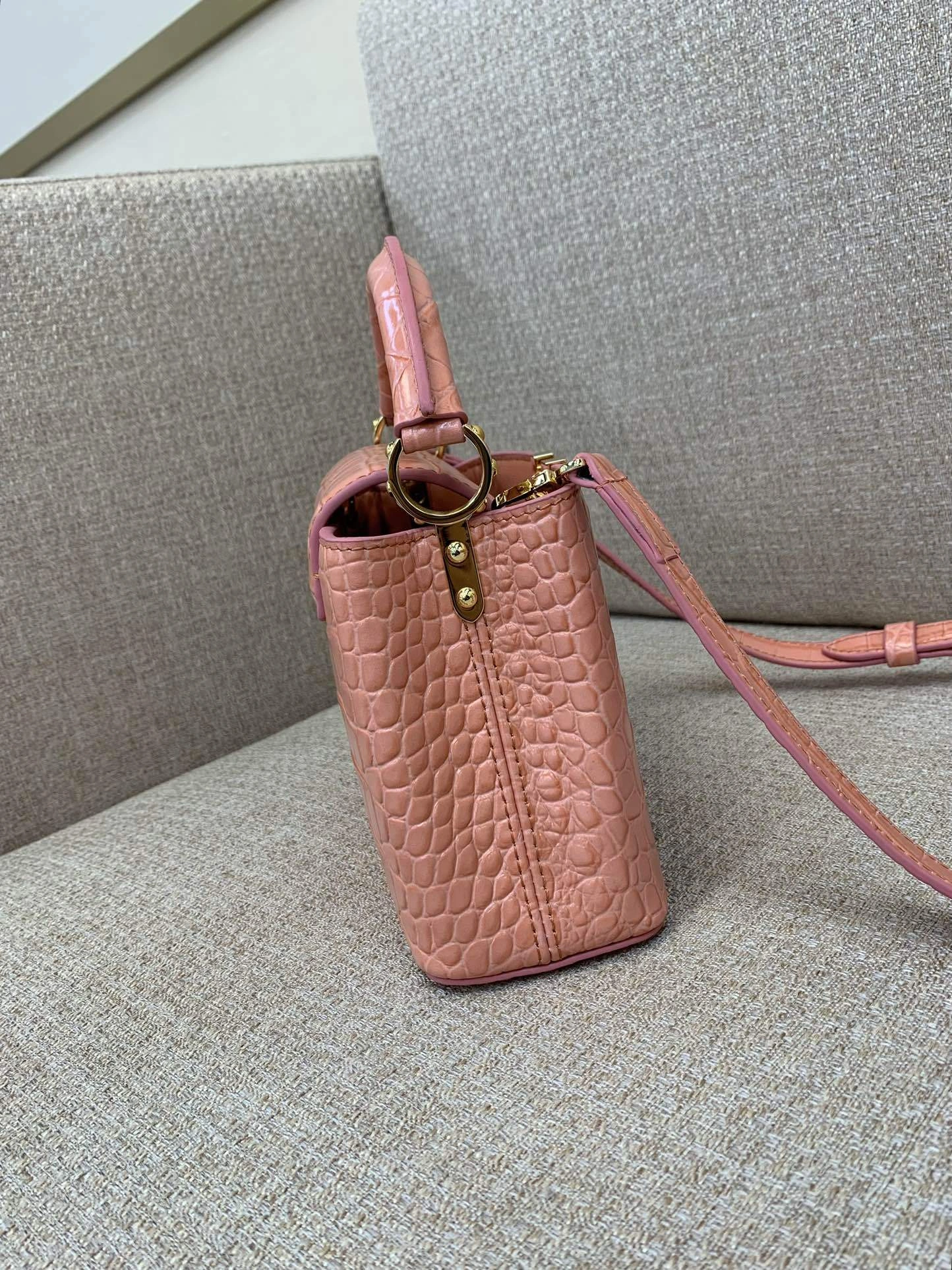 MOMO-- N92679 Calfskin item:D-B063B1730R
