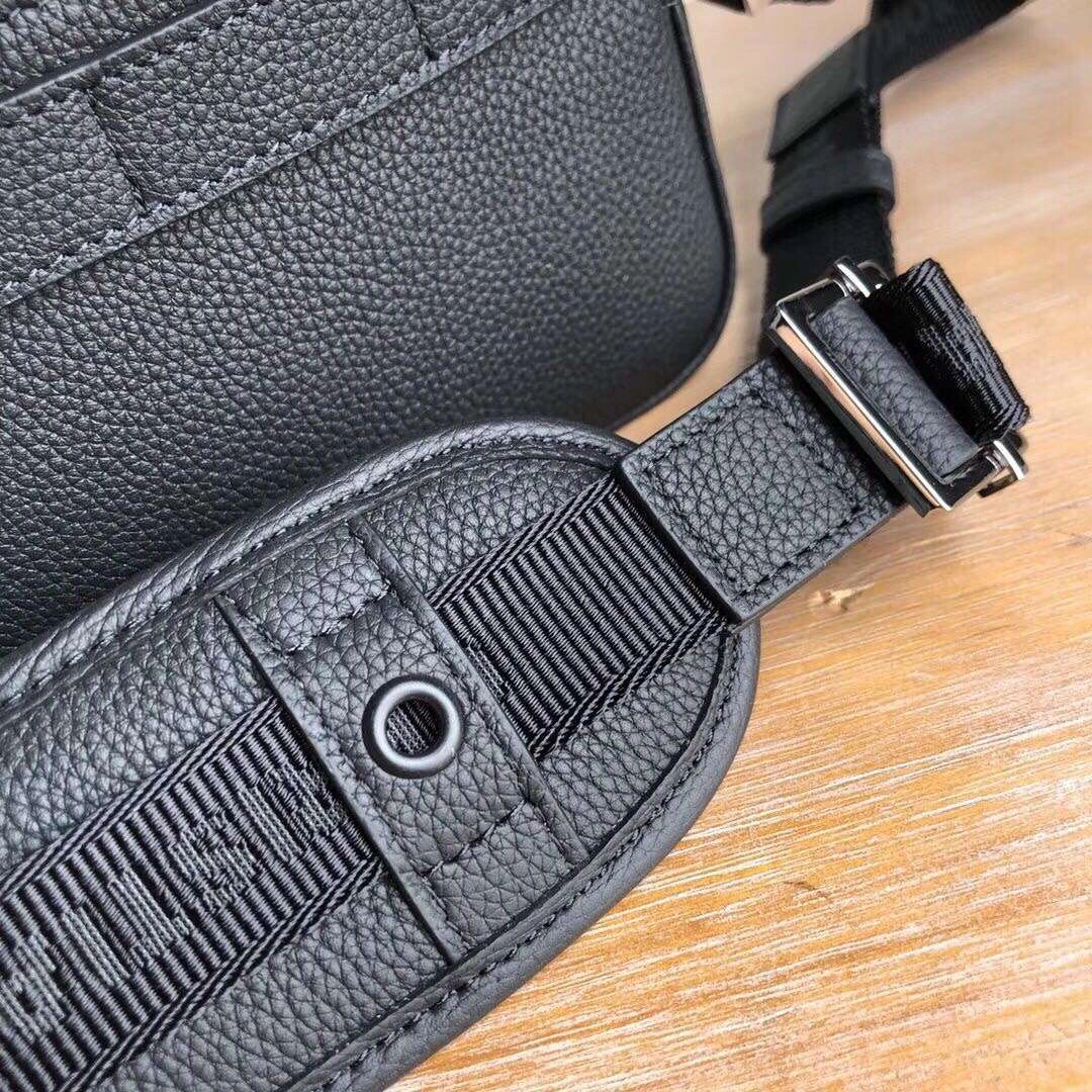 MOMO---Oblique Calfskin 3 clour item :063B56E2032-3