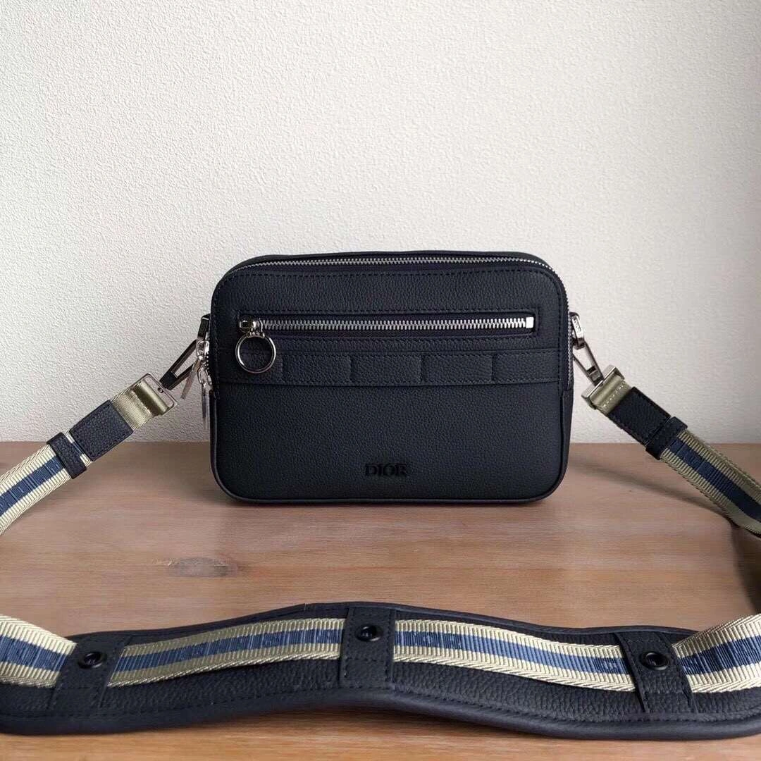 MOMO---Oblique Calfskin 3 clour item :063B56E2032-3