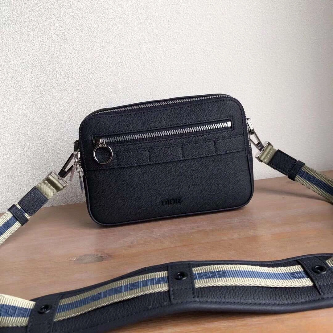 MOMO---Oblique Calfskin 3 clour item :063B56E2032-3