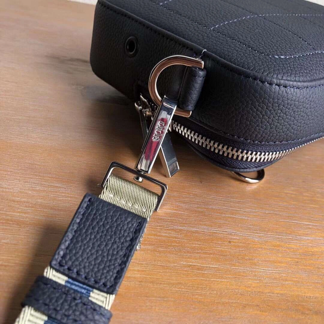 MOMO---Oblique Calfskin 3 clour item :063B56E2032-3
