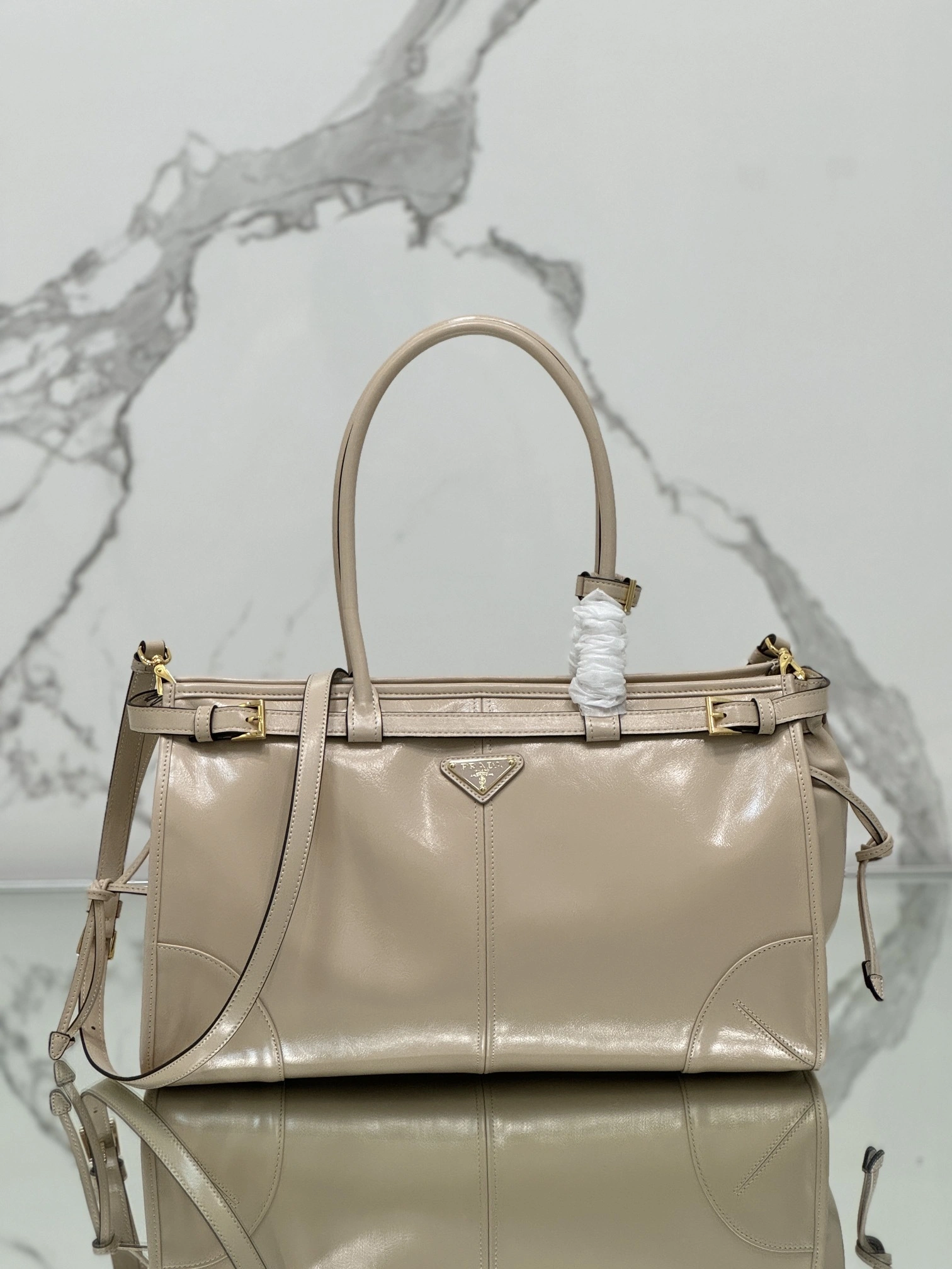 MOMO-- Pr141 1BA433_2CYR_F03MV_V_MOO waxed skin item:D-B225K1016
