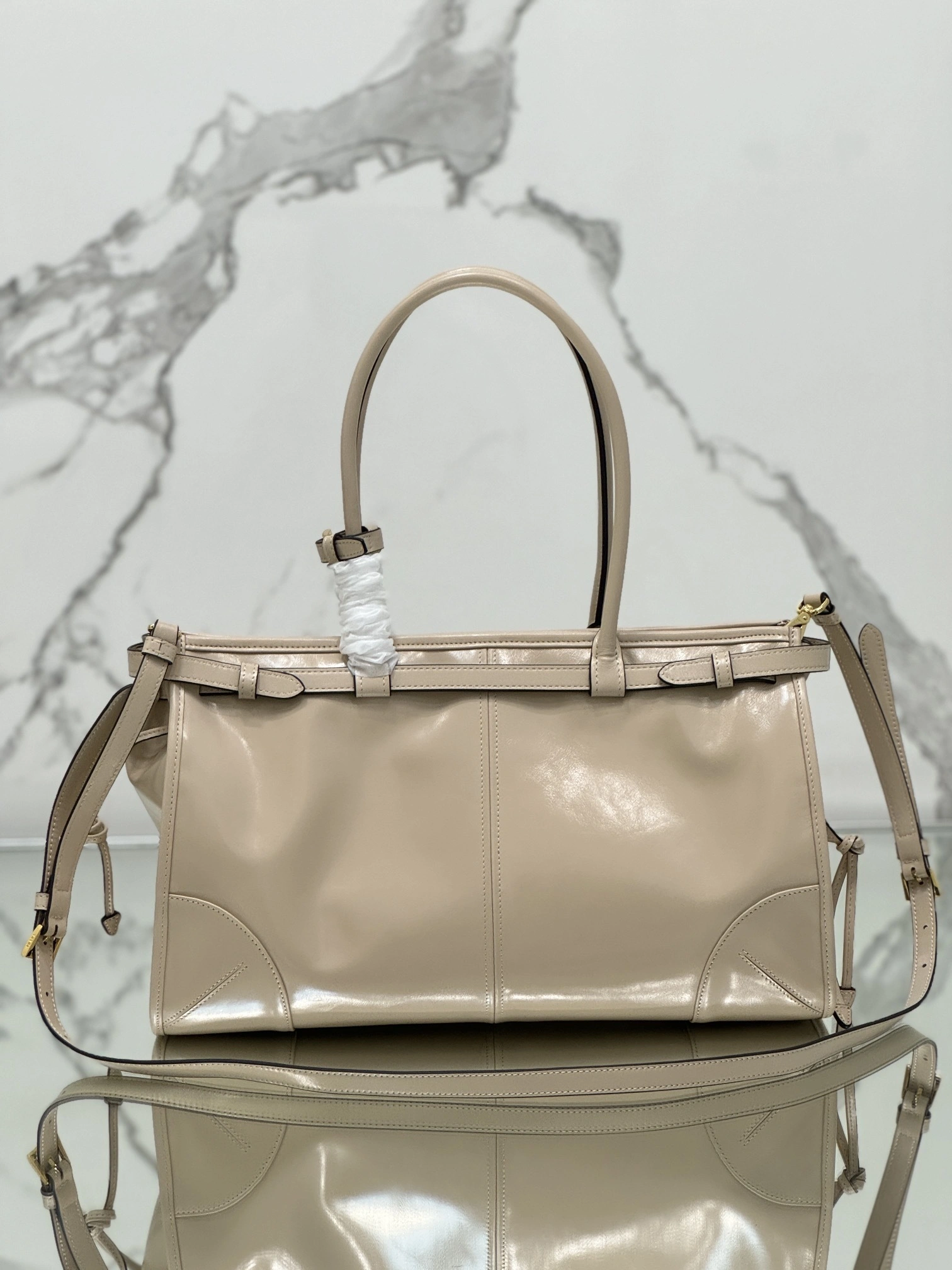 MOMO-- Pr141 1BA433_2CYR_F03MV_V_MOO waxed skin item:D-B225K1016