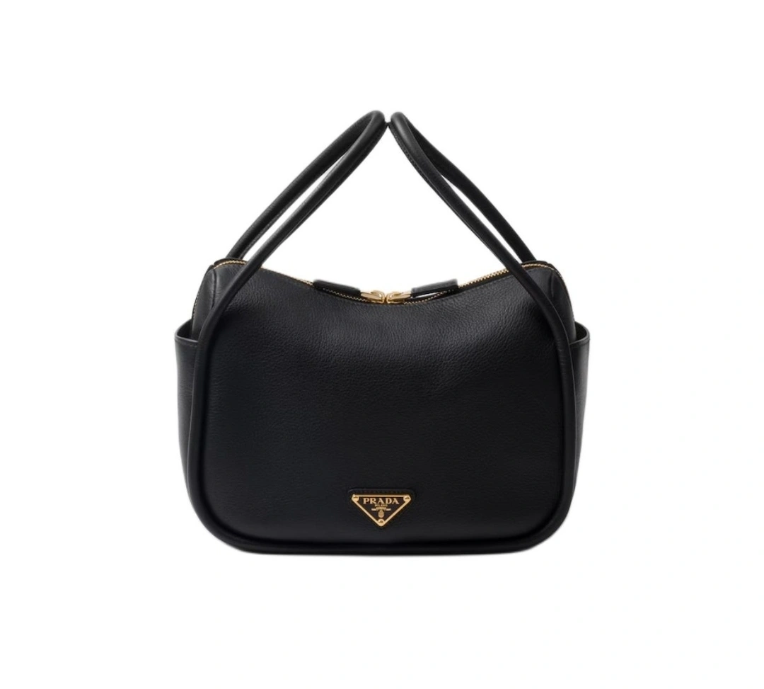 MOMO-- Pr141 1BA451_2CYS_F0002_V_OVO 1BA451_2CYS_F0002 Calfskin item:D-B063G2075
