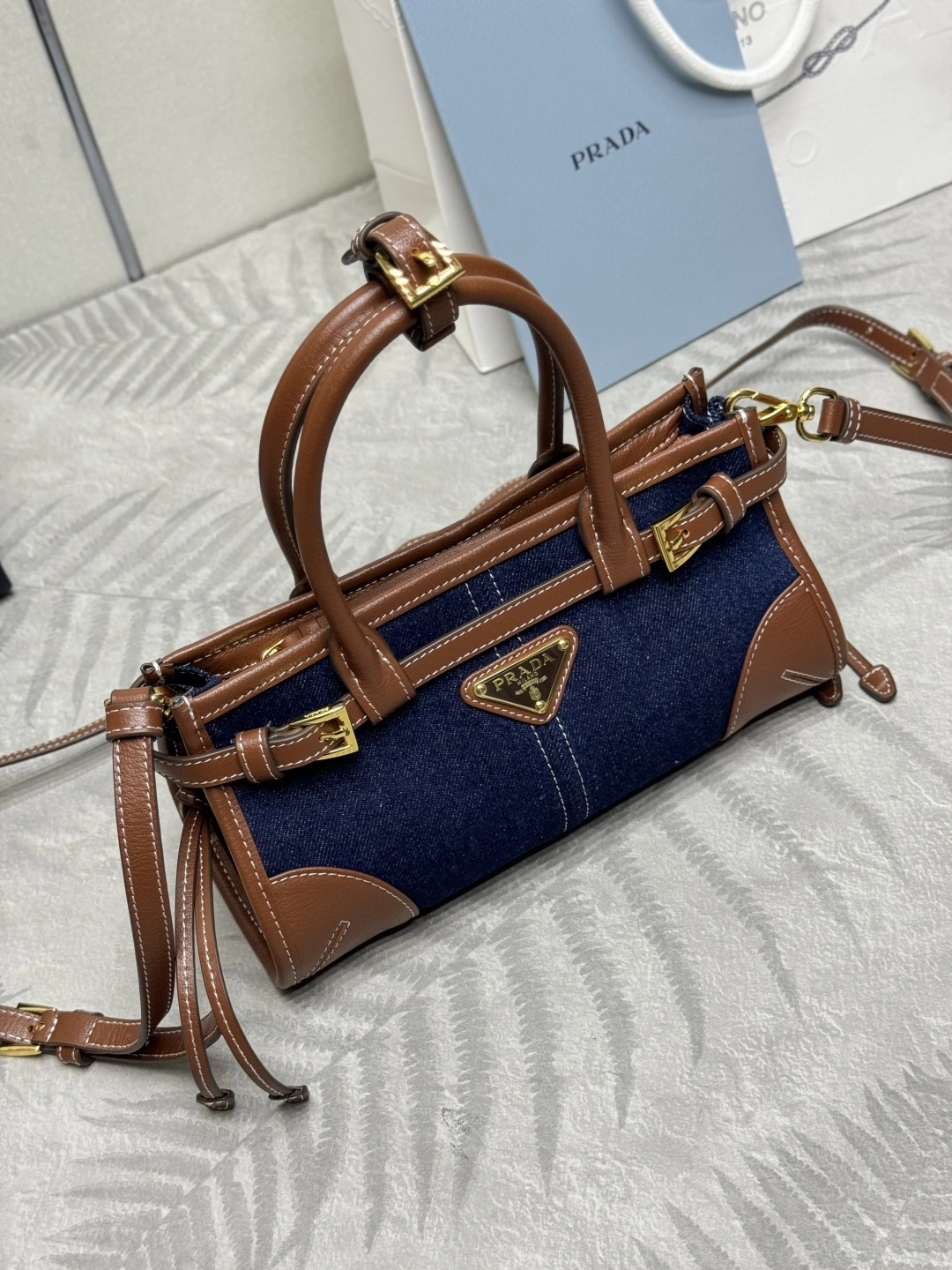 MOMO-- Pr141 1BA486-2GCF-F05G6 high quality version cowhide item:E-B000K0634