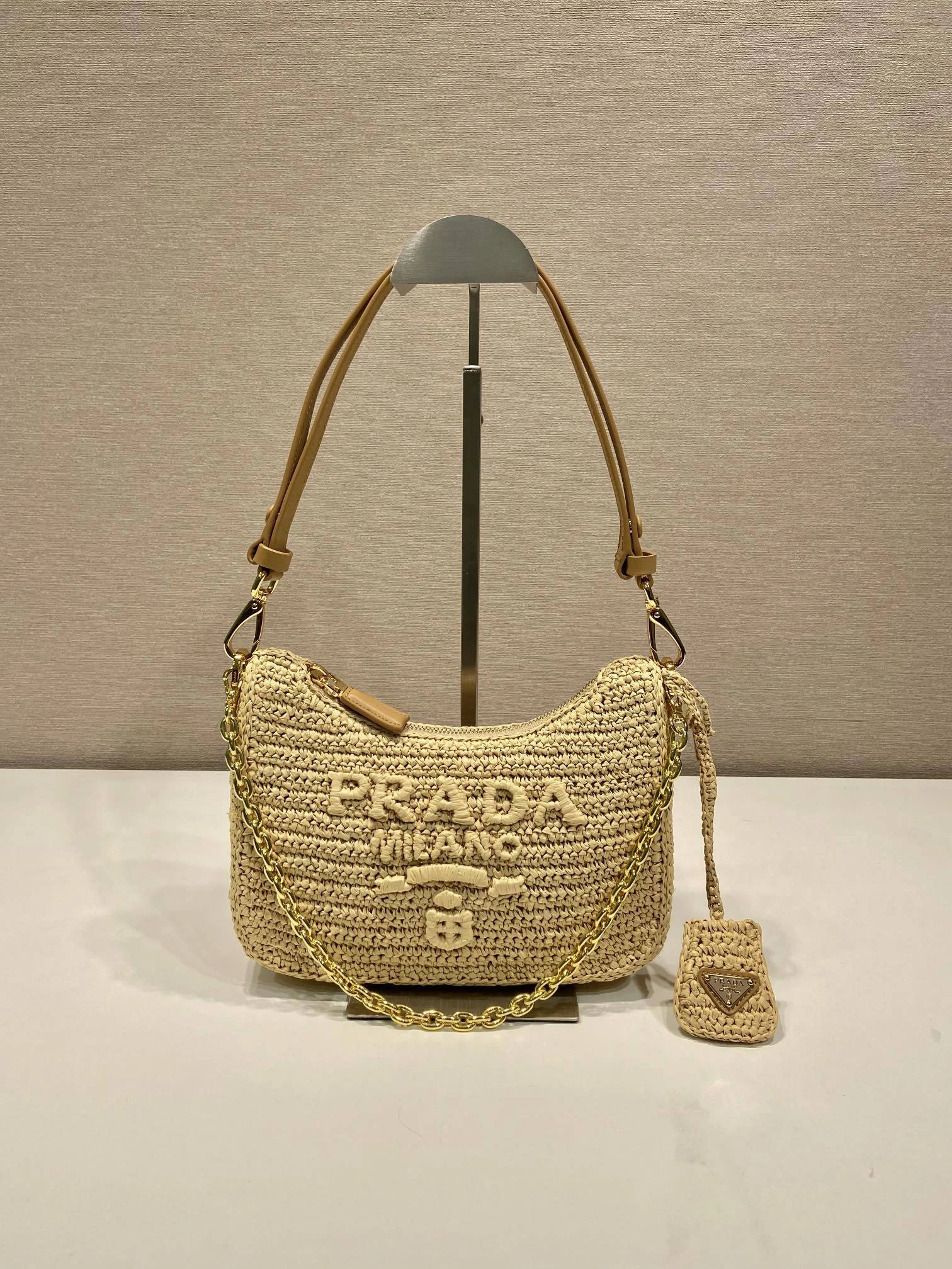 MOMO-- Pr141 1BC204_2M2T_F0018_V_JUO item:D-B000K1018