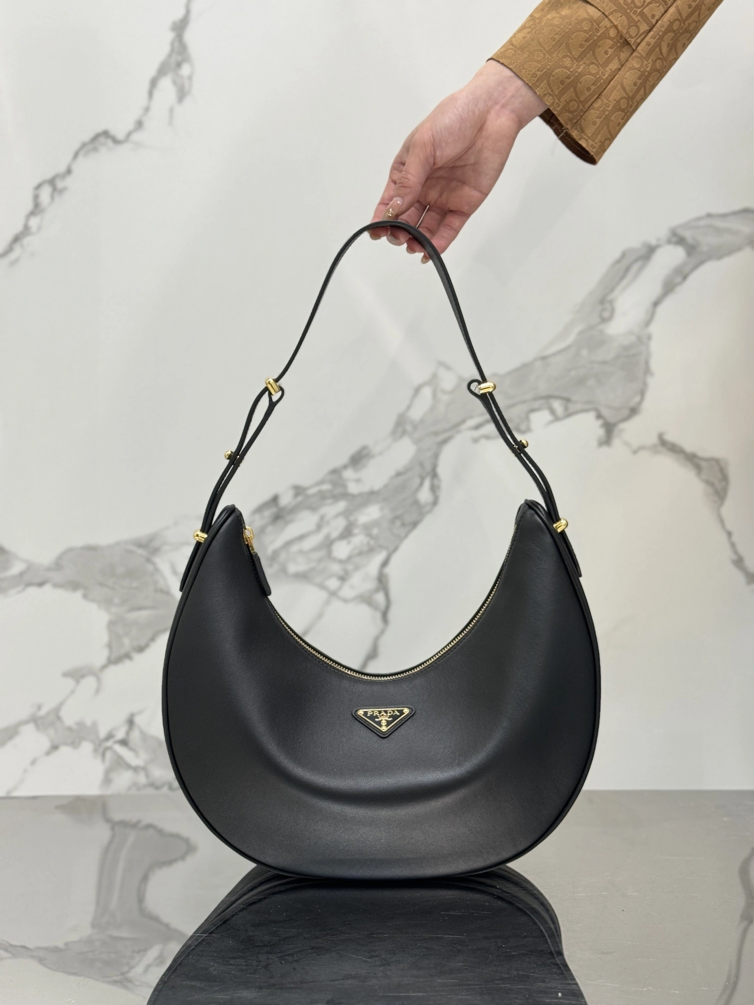 MOMO-- Pr141 1BC218_2CYS_F0002_V_OVO Moon high quality version item:D-B564K2241