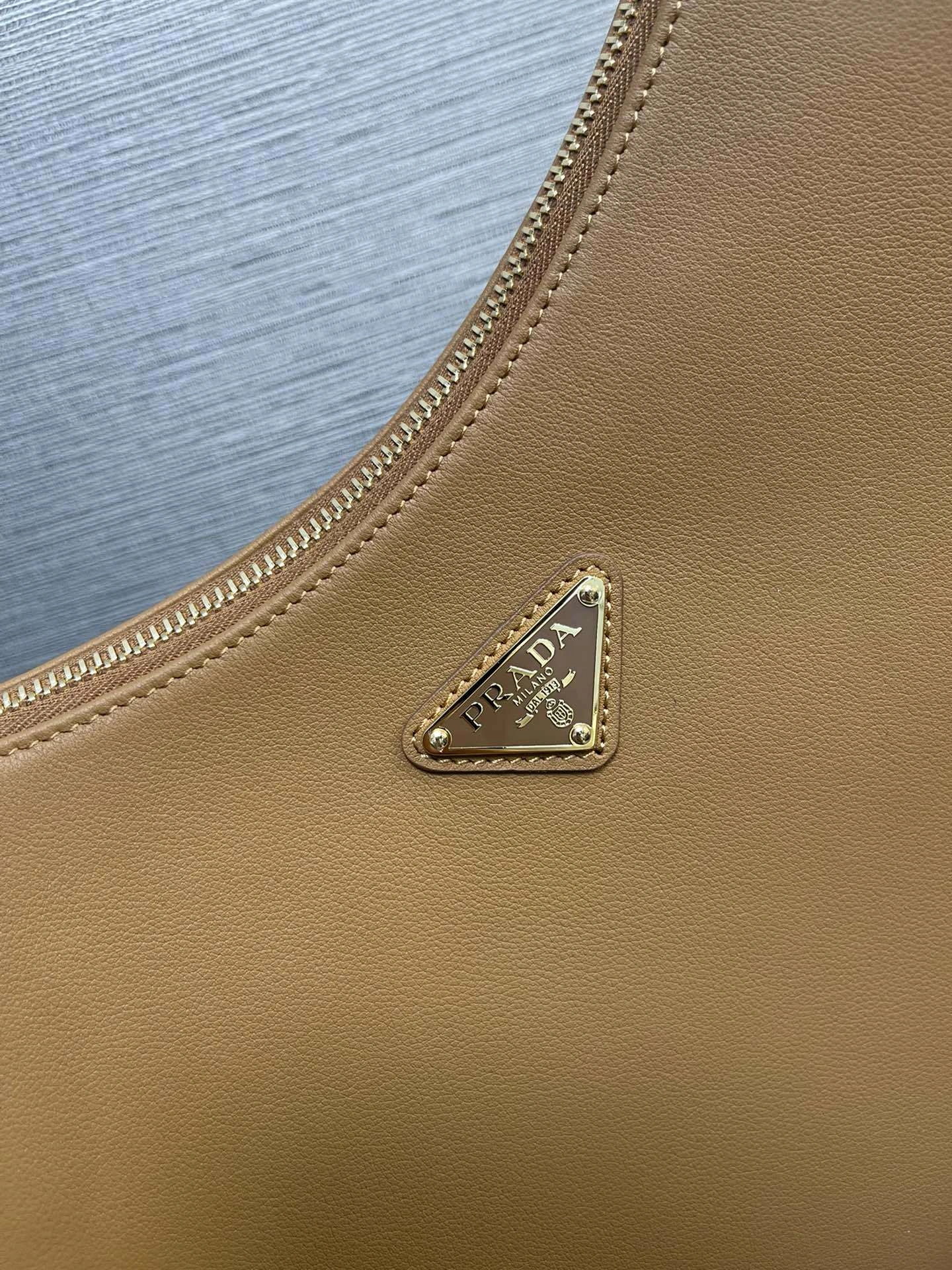 MOMO-- Pr141 1BC218_2CYS_F03BH_V_OVO Moon high quality version item:D-B063K2236