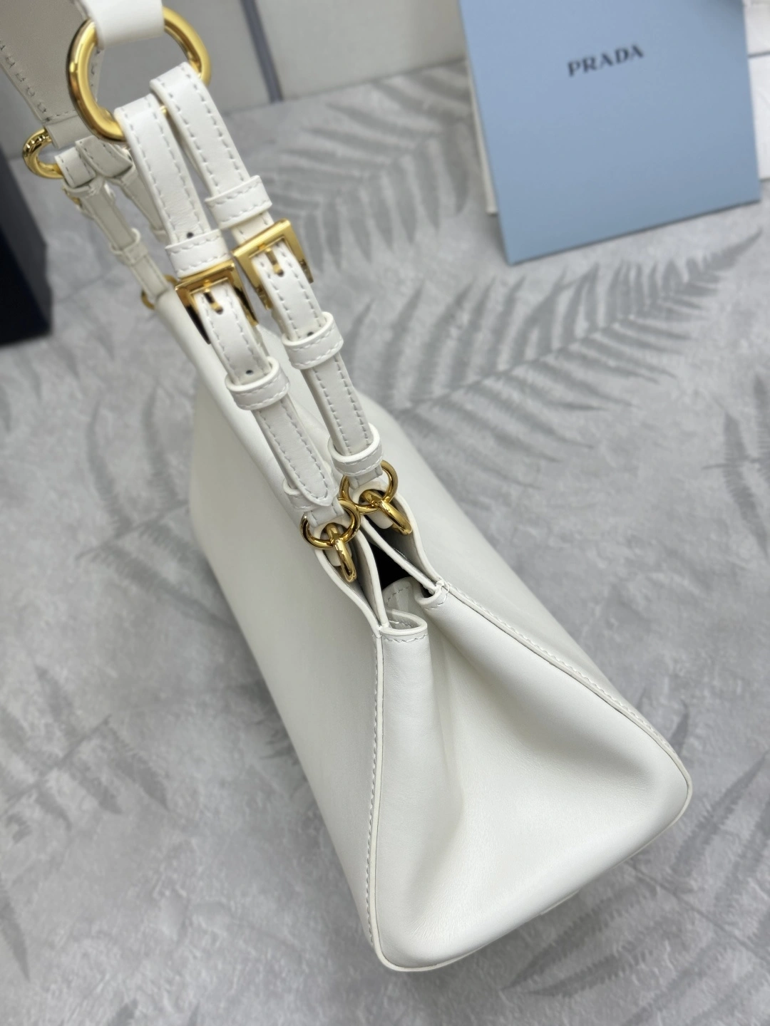 MOMO-- Pr141 1BC262-2HIA-F0009-V-SOO high quality version Enchaîné item:E-B000K0717