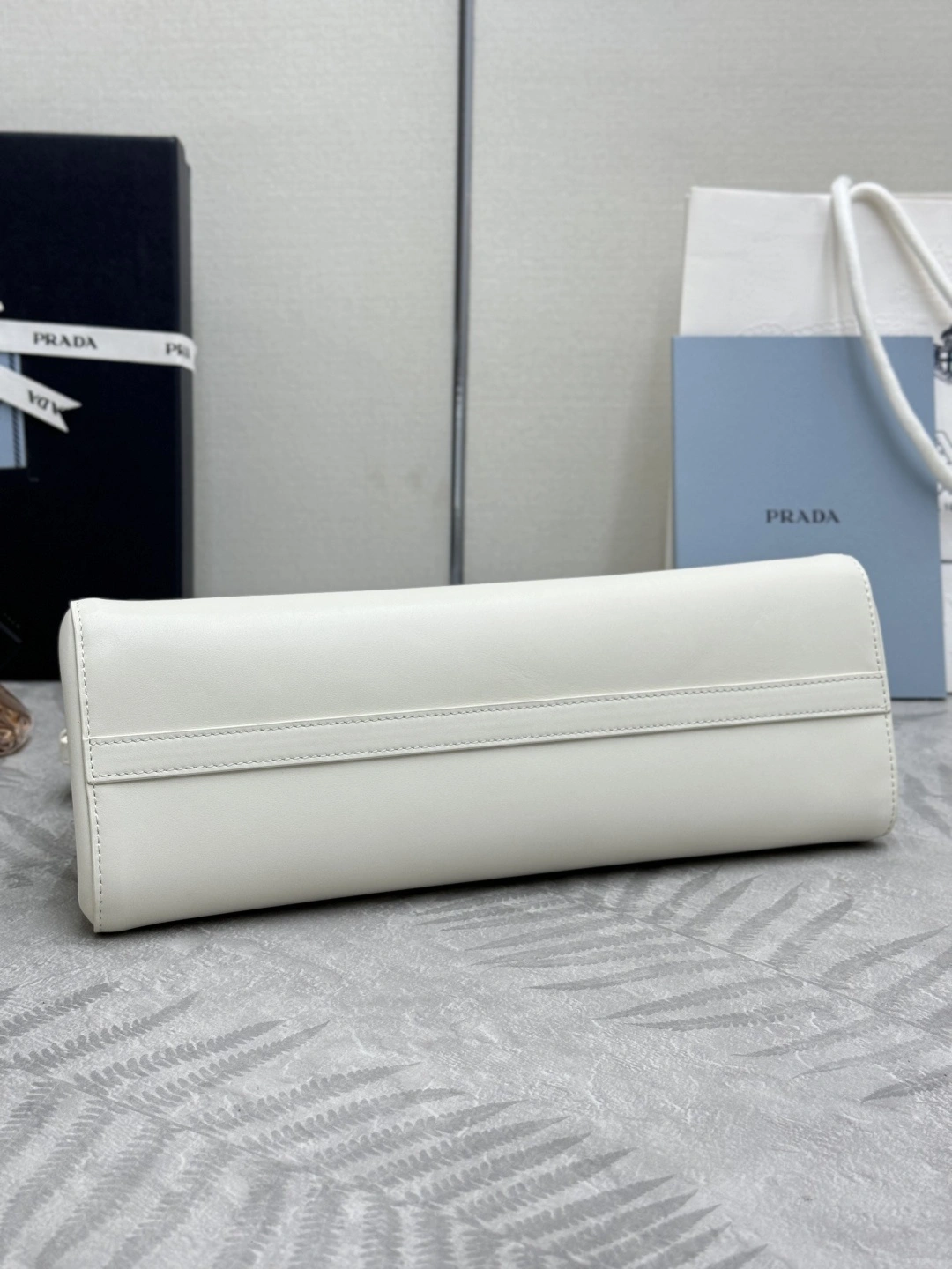 MOMO-- Pr141 1BC262-2HIA-F0009-V-SOO high quality version Enchaîné item:E-B000K0717