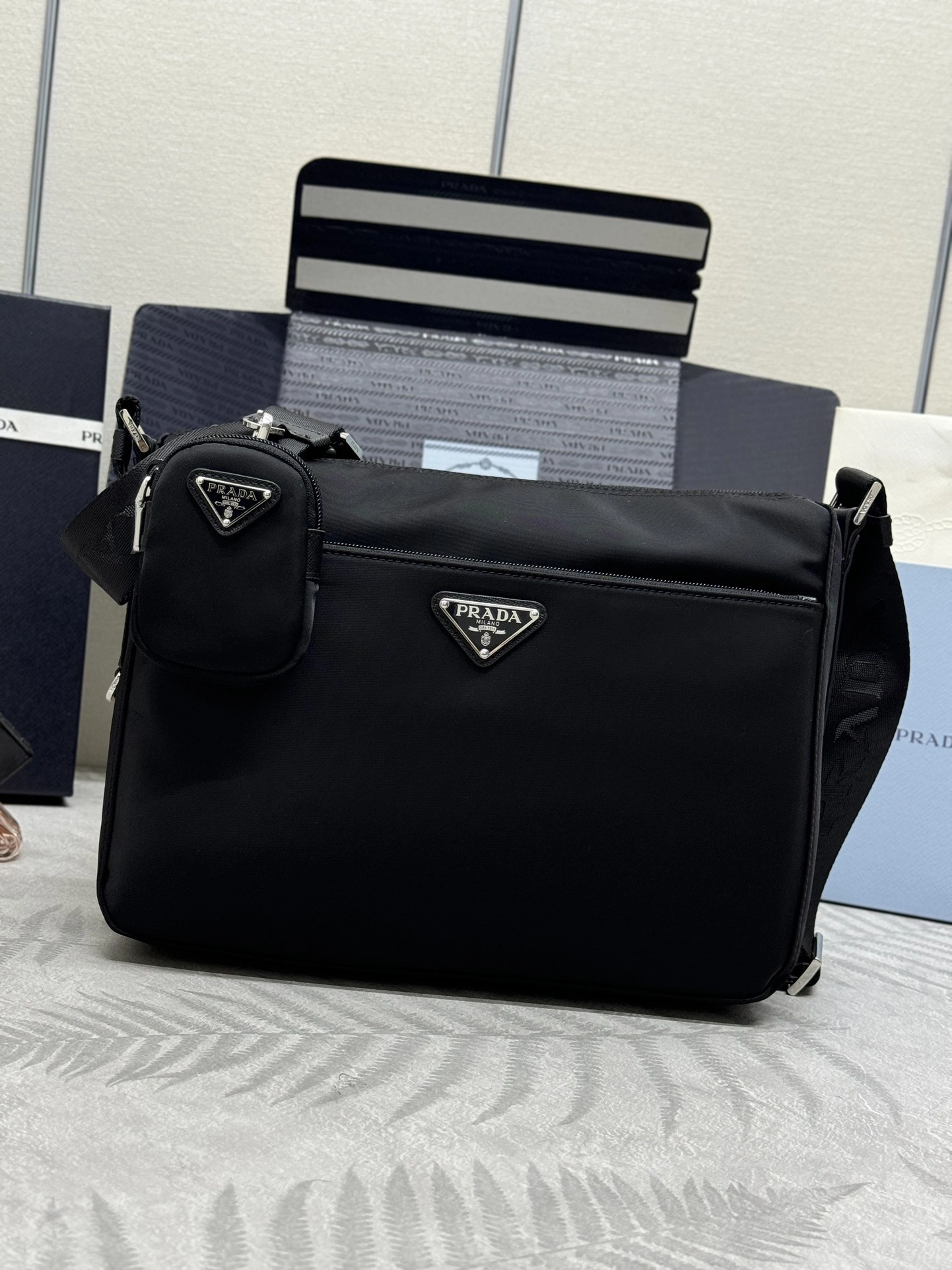 MOMO-- Pr141 1BC421_RV44_F0002_V_D1M high quality version item:D-B000K2217